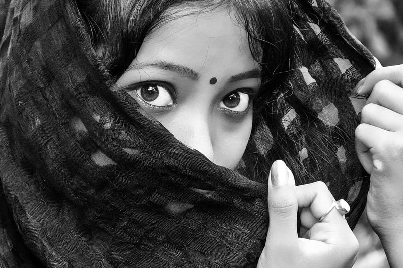 Veiled Narratives
